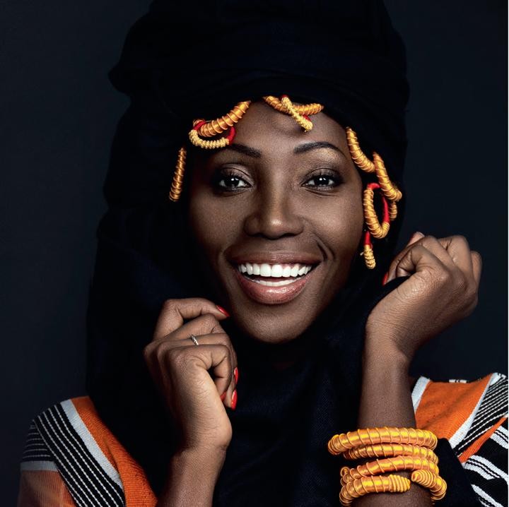 Adama Paris, l’égérie de l’élégance africaine.